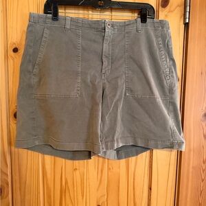 J Jill patch pocket stretch chino shorts.